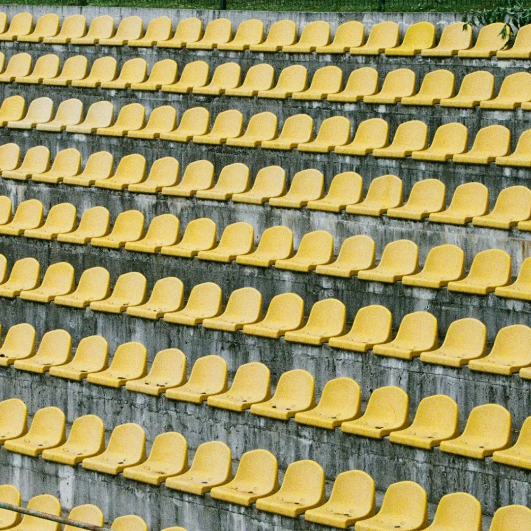 Tips til budsjettreiser med fotball – se kamper uten å tømme lommeboka